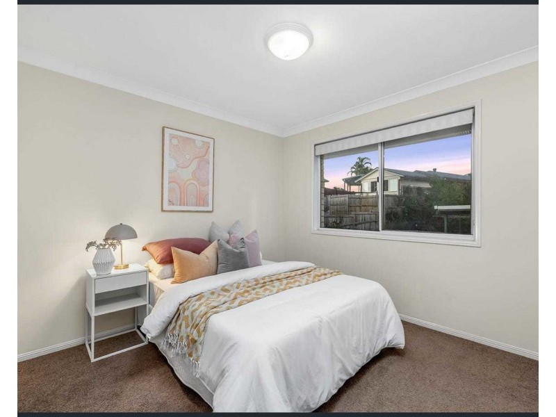 6 Apanie Street, Middle Park QLD 4074