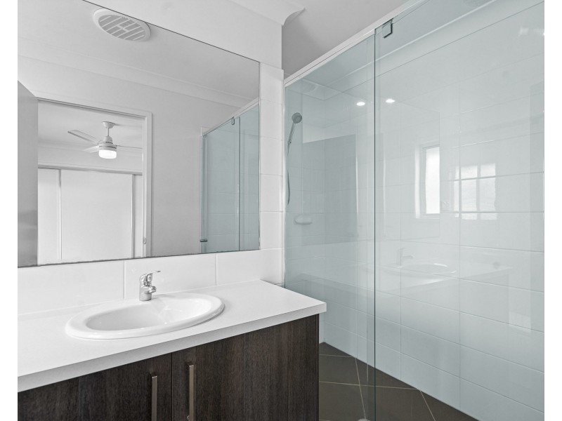 4 Crewes Crescent, Redbank Plains QLD 4301