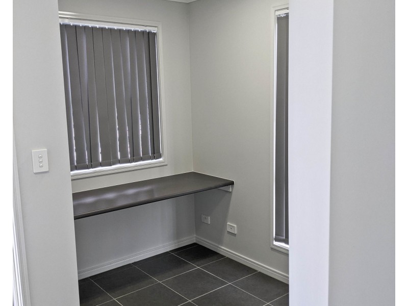 16A Georgia St, Flinders View QLD 4305