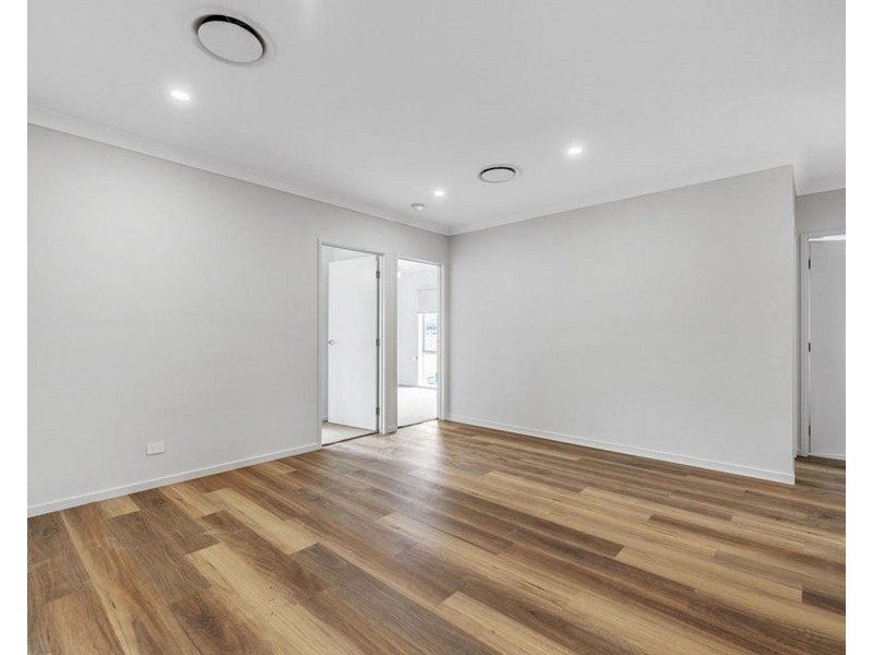 48 Jolly Mews, Ripley QLD 4306