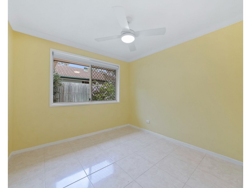 8 Tasman Place, Forest Lake QLD 4078