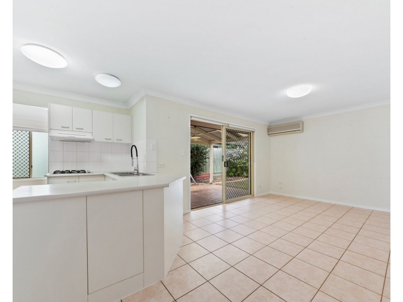 8 Tasman Place, Forest Lake QLD 4078