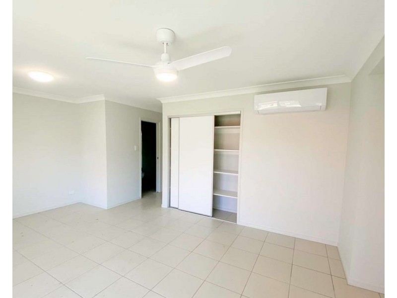 18B Greenpark Drive, Crestmead QLD 4132