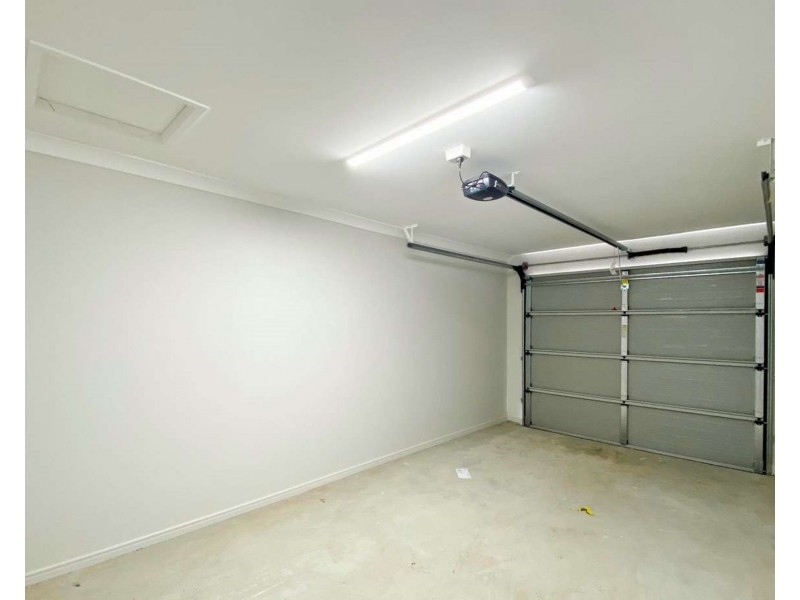 18B Greenpark Drive, Crestmead QLD 4132