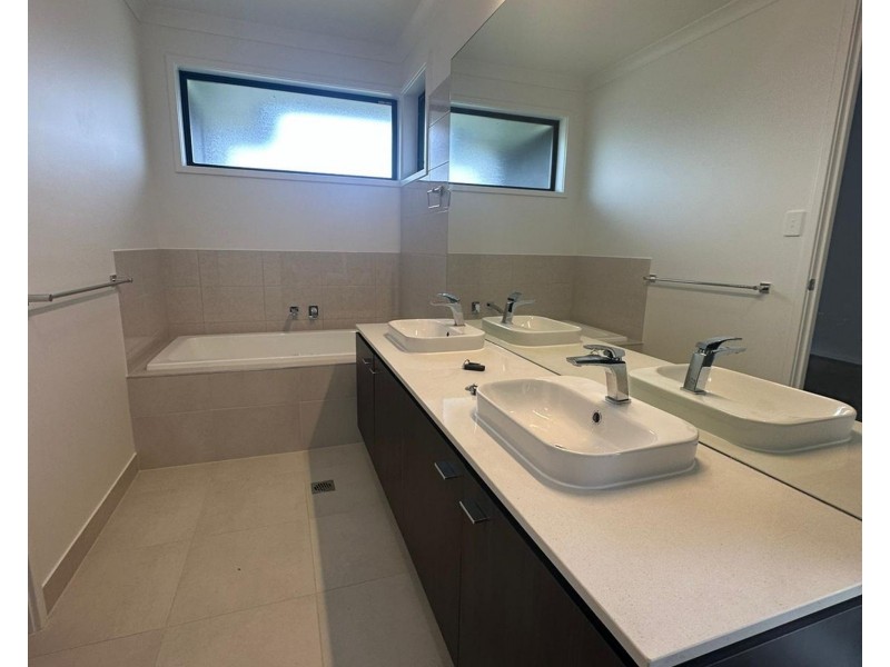 56 Honey Street, Redbank Plains QLD 4301