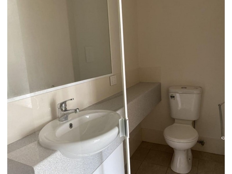 4 60 Rosella St, Loganlea QLD 4131