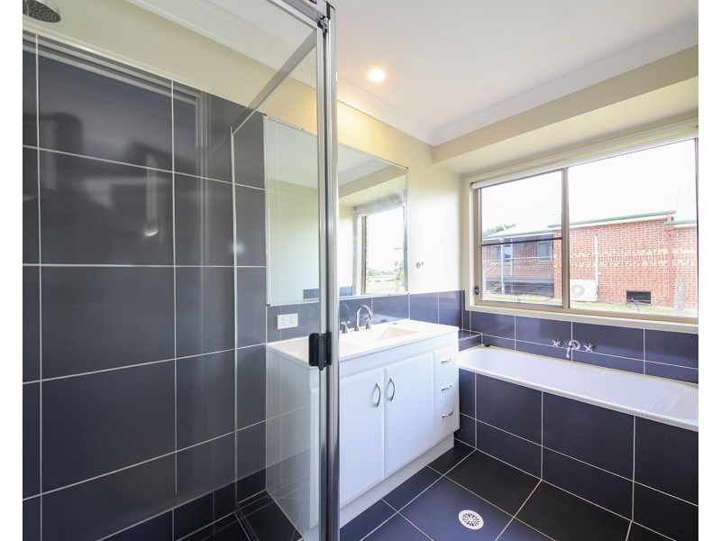 46 Zischke Rd, Plainland QLD 4341