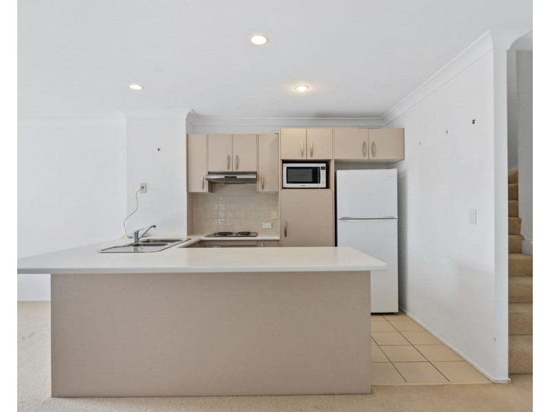 2/26a Commercial Dr, Springfield QLD 4300