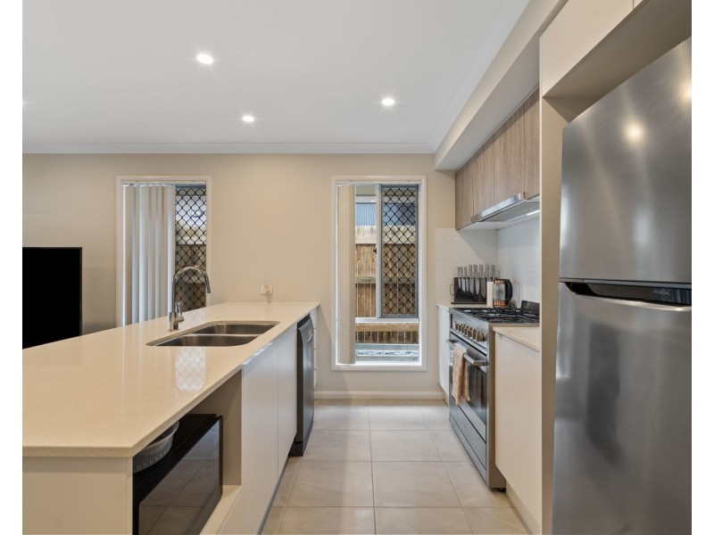 87 Sunbird Drive, Redbank Plains QLD 4301