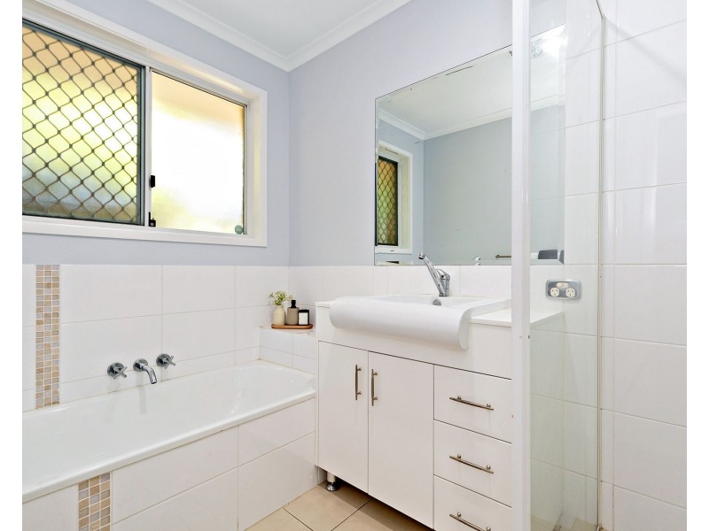 16 Fossicker Circuit, Springfield QLD 4300