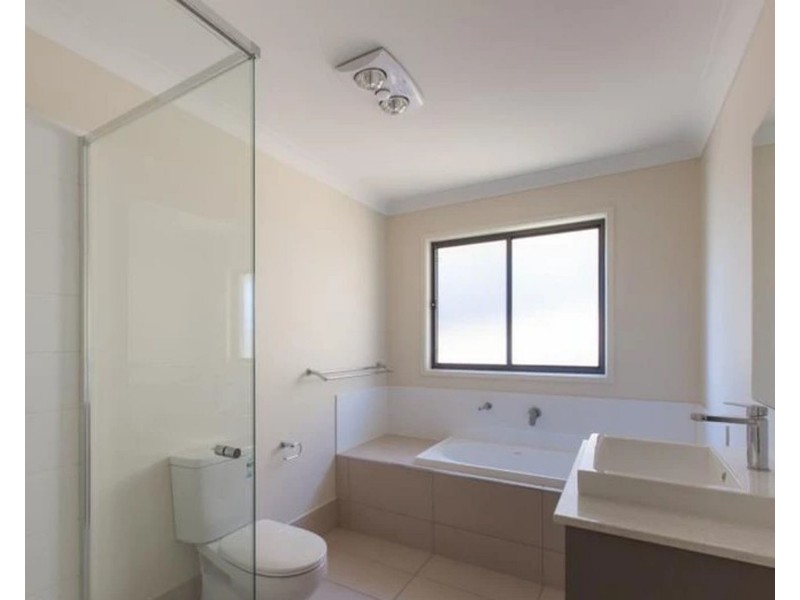 18a Navickas Circuit, Redbank Plains QLD 4301