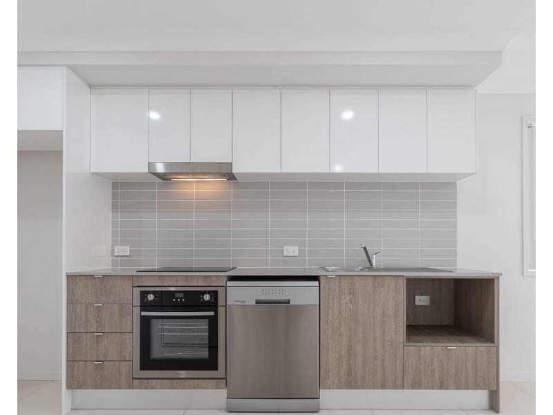 2/48 Kevin Mulroney Drive, Flinders View QLD 4305