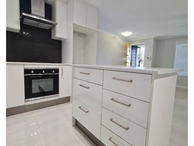 59 Sunscape Dr, Eagleby QLD 4207