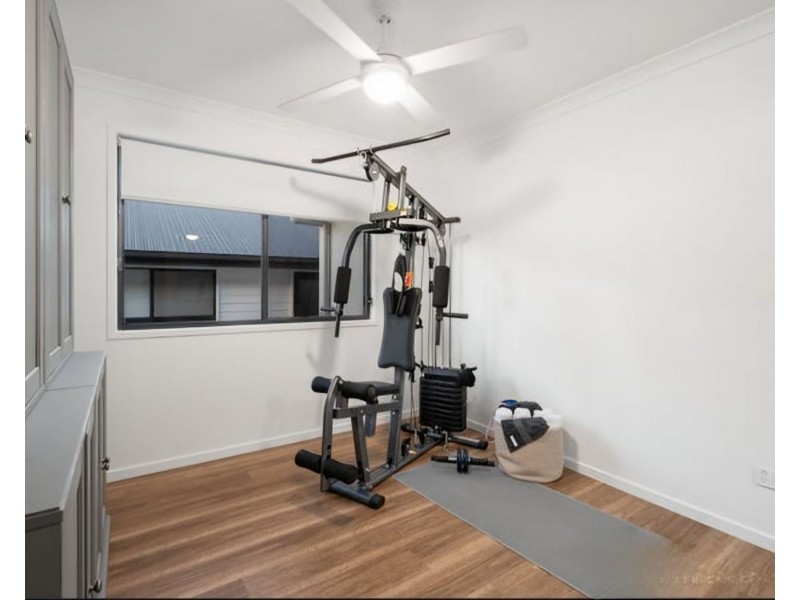 16 Sawyer St, Spring Mountain QLD 4124