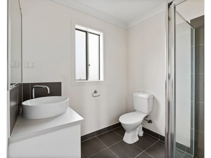 22 Borrowdale Court, Brassall QLD 4305