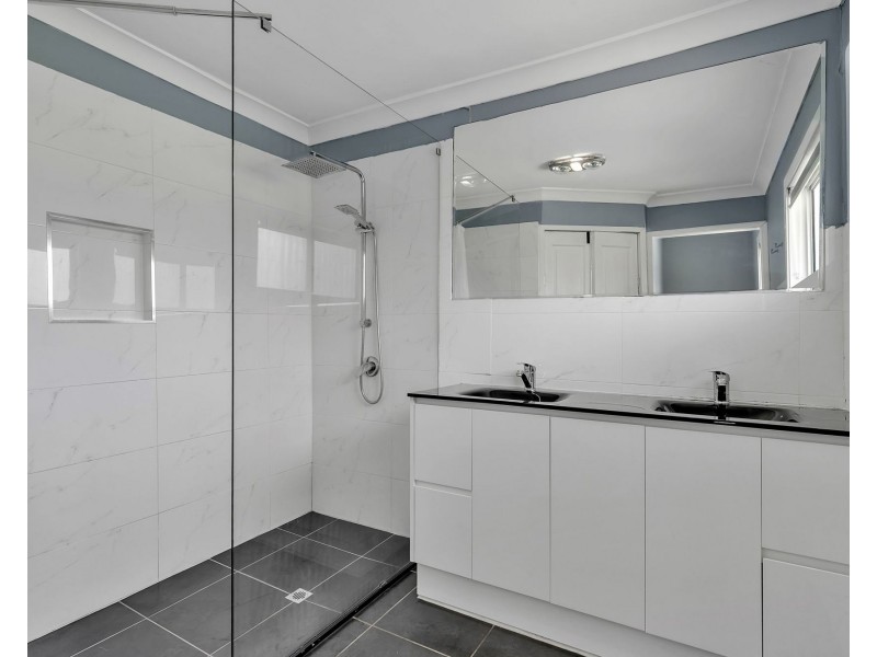 6 Aldinga Street, Redbank Plains QLD 4301