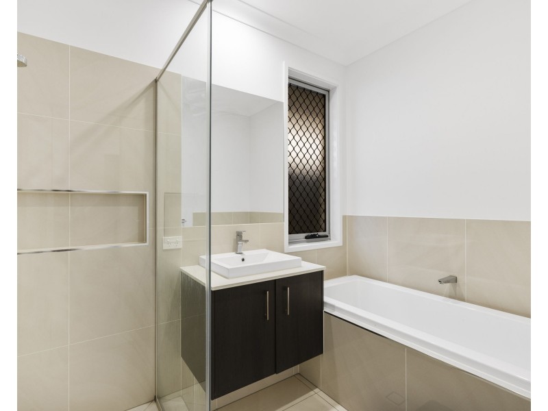 22 Sunbury Street, Pallara QLD 4110