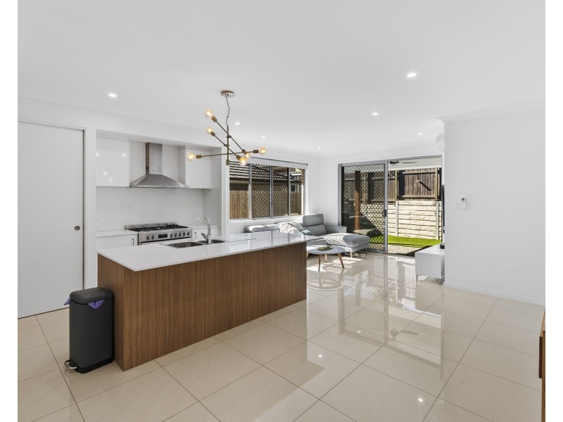 22 Sunbury Street, Pallara QLD 4110