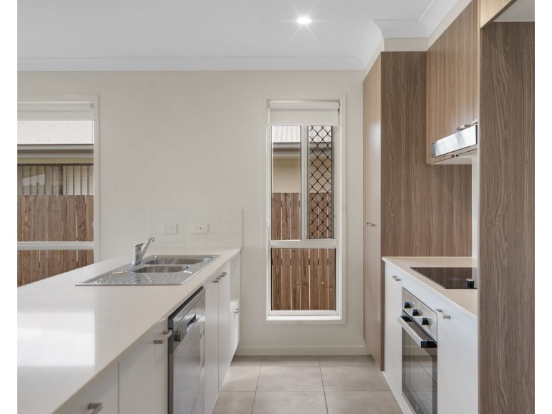30 Booth Street, Redbank QLD 4301