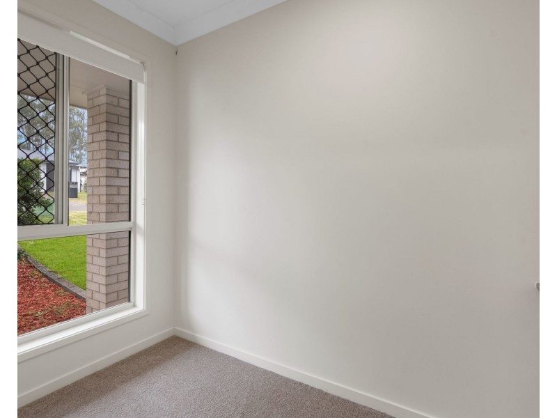 30 Booth Street, Redbank QLD 4301