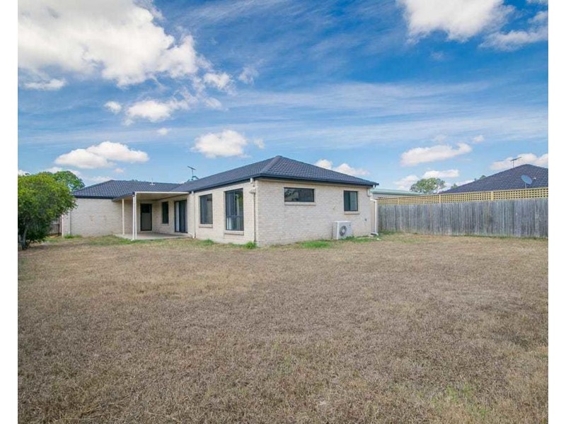 11 Ronayne Circle, One Mile QLD 4305