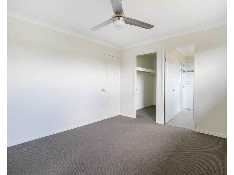 11 Ronayne Circle, One Mile QLD 4305