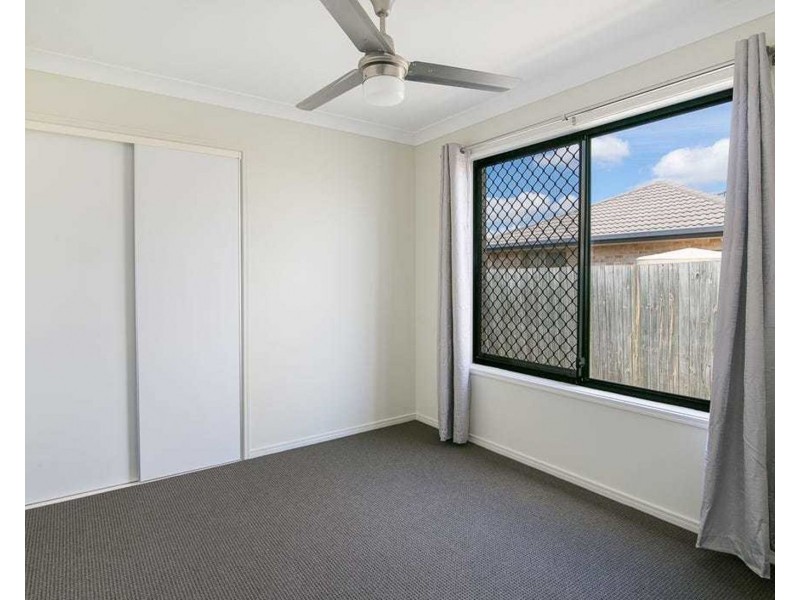 11 Ronayne Circle, One Mile QLD 4305