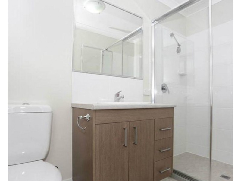 28b Tamatea Dr, Bellbird Park QLD 4300