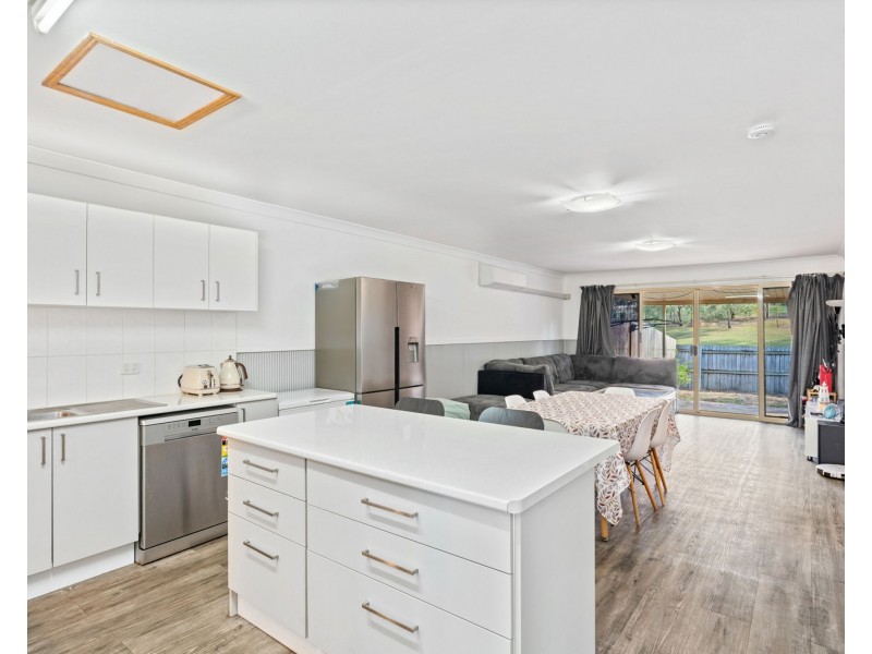 4/5 Spalding Crescent, Goodna QLD 4300