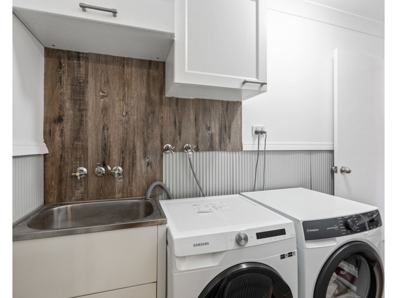 4/5 Spalding Crescent, Goodna QLD 4300