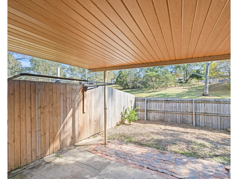 4/5 Spalding Crescent, Goodna QLD 4300