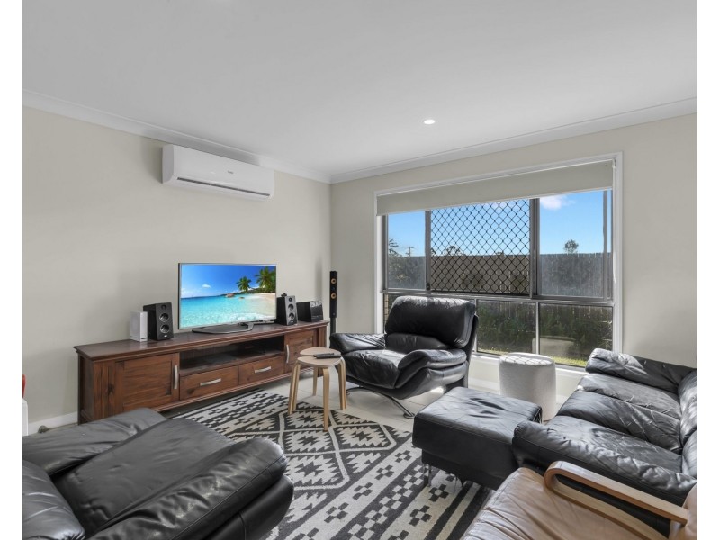 8 Kintore Street, Heathwood QLD 4110