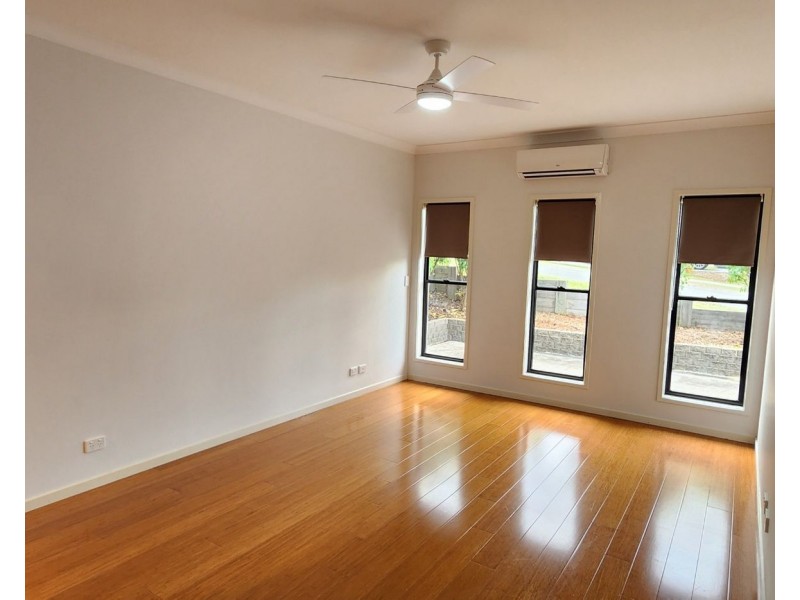 11 Abbot Circuit, Bellbird Park QLD 4300