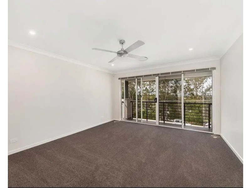 61 Sunset Rd, Kenmore QLD 4069