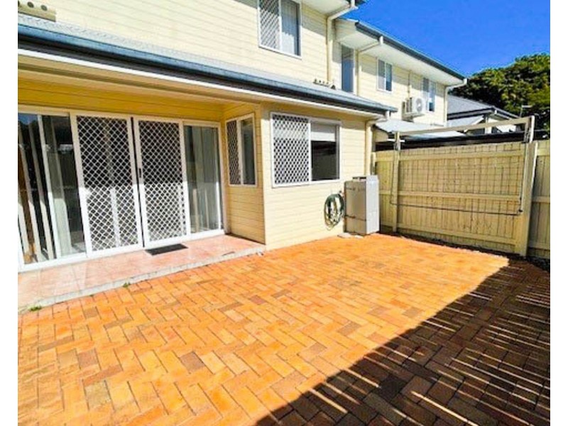 21 Brougham Street, Fairfield QLD 4103