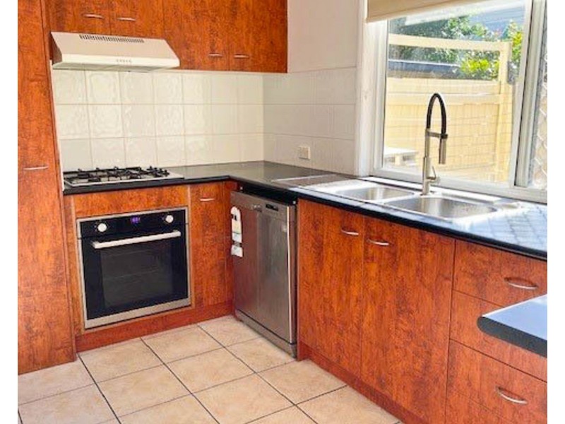 21 Brougham Street, Fairfield QLD 4103