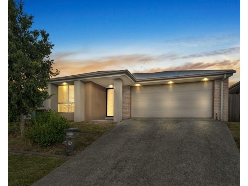 9 Niels Cres, Park Ridge QLD 4125