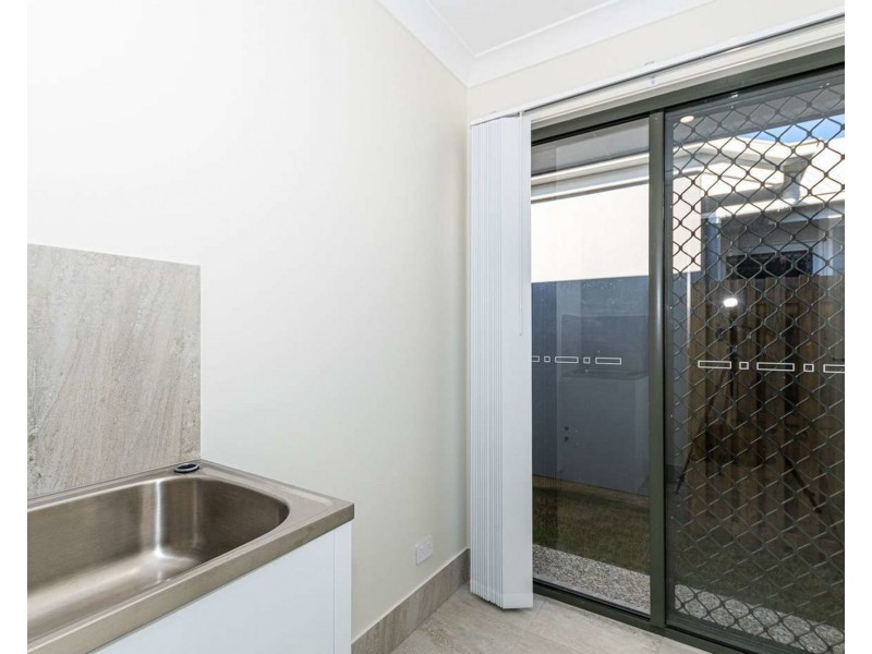 67 Caladenia St, Deebing Heights QLD 4306