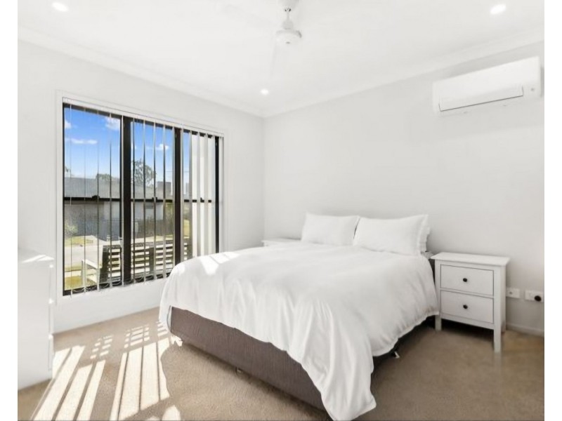 6 Palmer Road, Greenbank QLD 4124