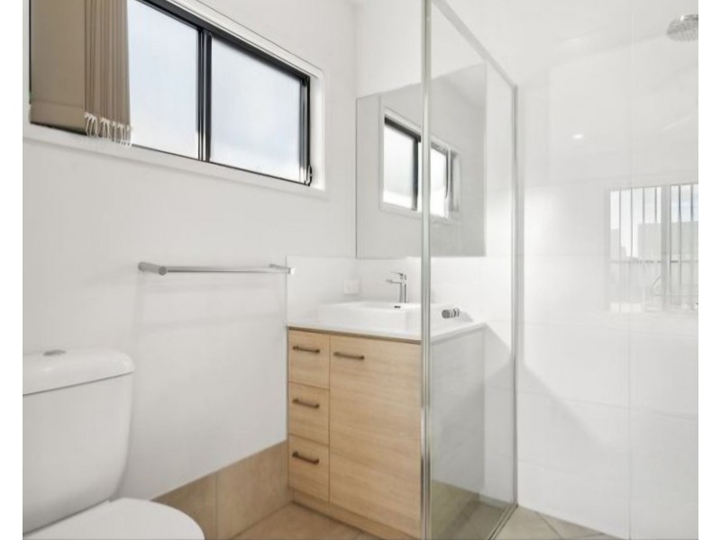 6 Palmer Road, Greenbank QLD 4124