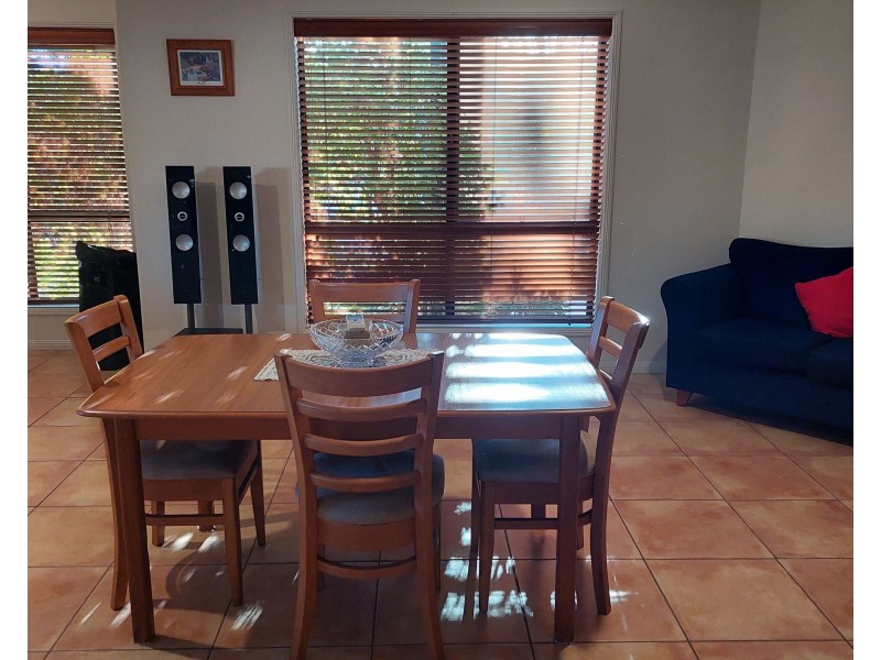 11 Bellfield Place, Westlake QLD 4074