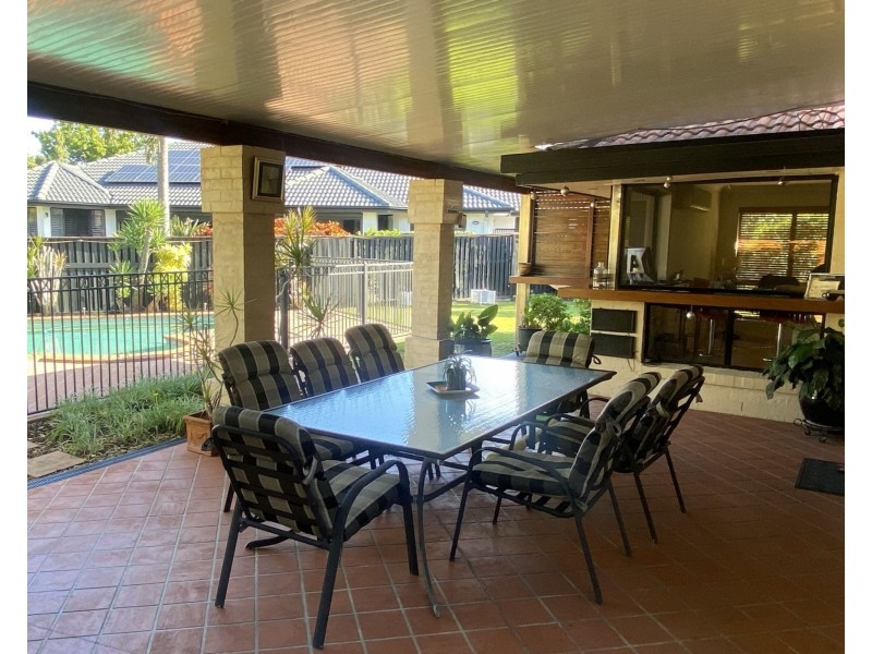 11 Bellfield Place, Westlake QLD 4074