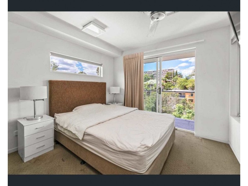 42/18 Gailey rd, St Lucia QLD 4067