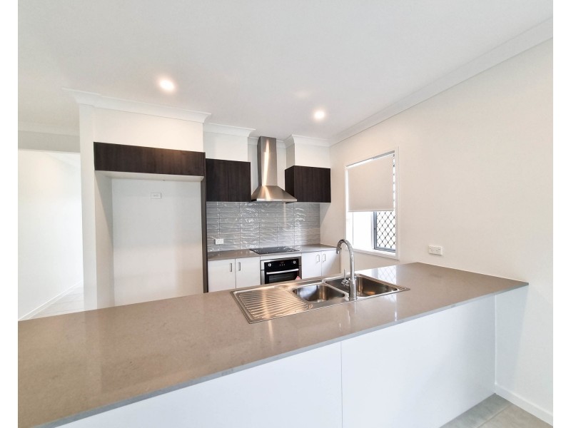 13 Saintly Road, Logan Reserve QLD 4133