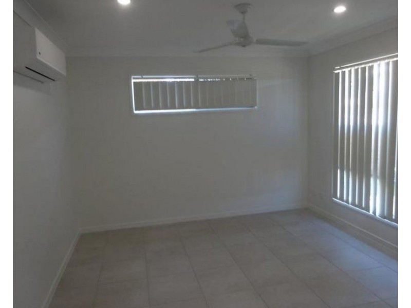 2/48 Brentwood Drive, Bundamba QLD 4304