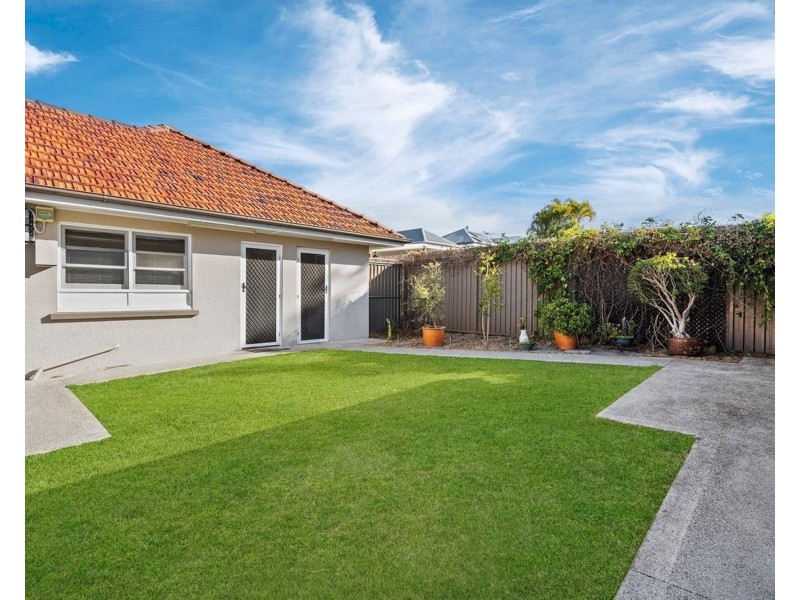 16a Freeman St, North Ipswich QLD 4305