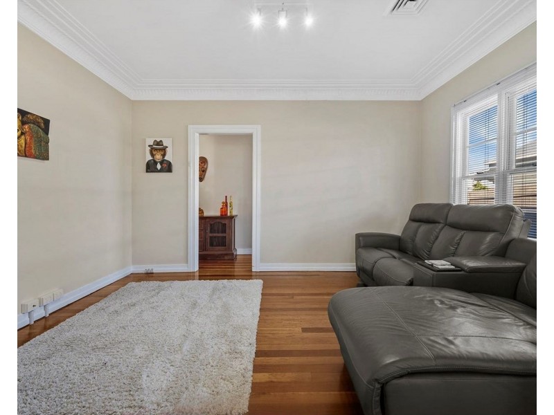 16a Freeman St, North Ipswich QLD 4305