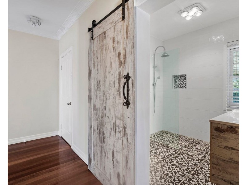 16a Freeman St, North Ipswich QLD 4305