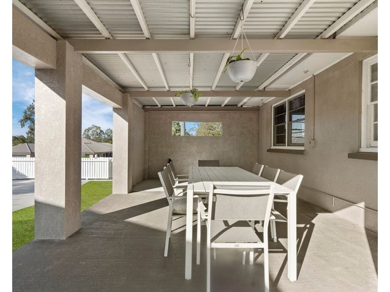 16a Freeman St, North Ipswich QLD 4305