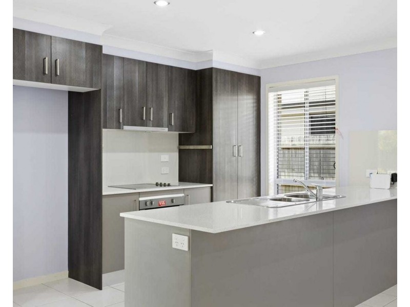 2 McNab St, Yarrabilba QLD 4207